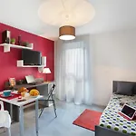 Hotel apartamentowy Nemea Centre