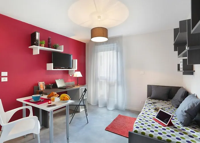 Hotel apartamentowy Nemea Centre